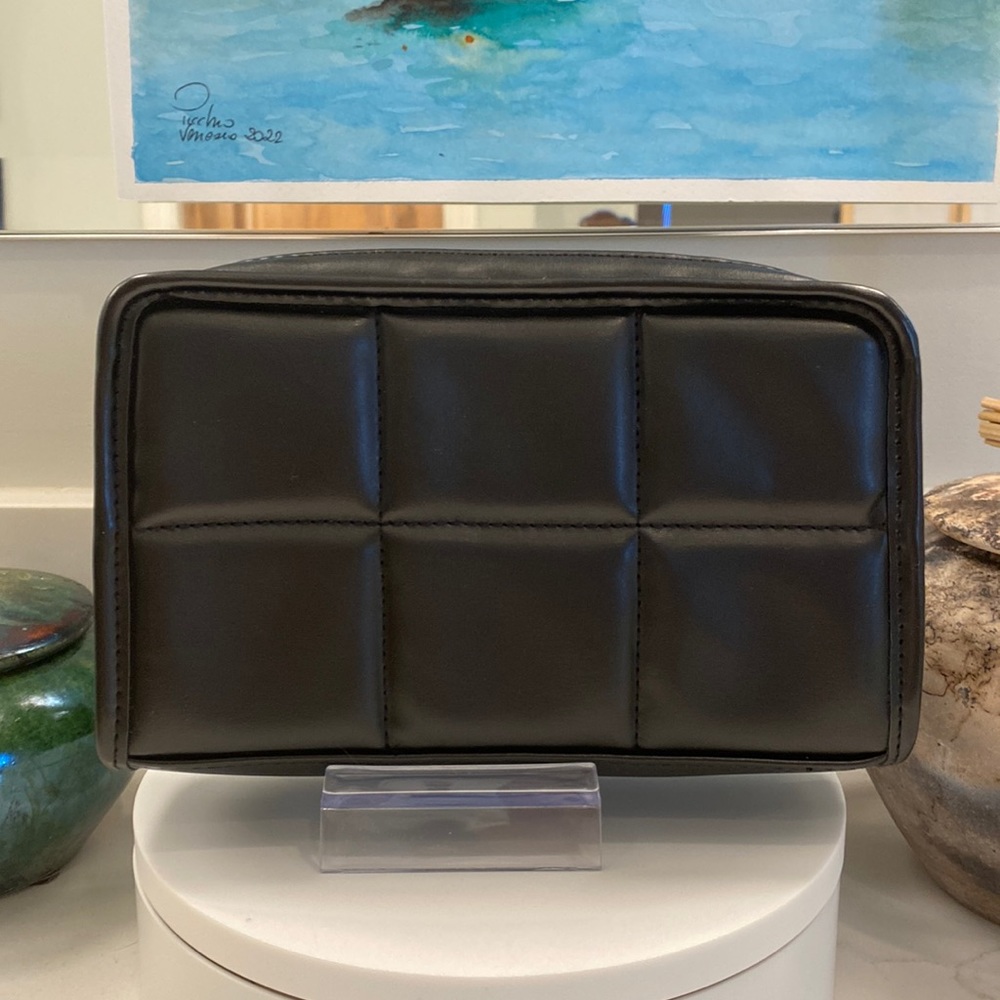 Amanda Uprichard NY, Black Quilted Vegan Leather Crossbody/Shoulder/Belt Bag EUC